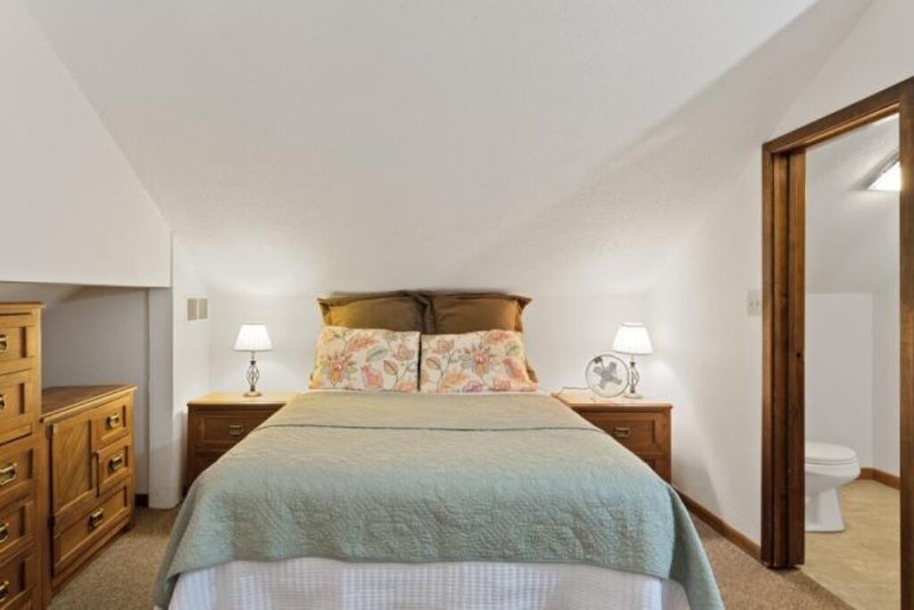 Photo of Bedroom in Osage Beach