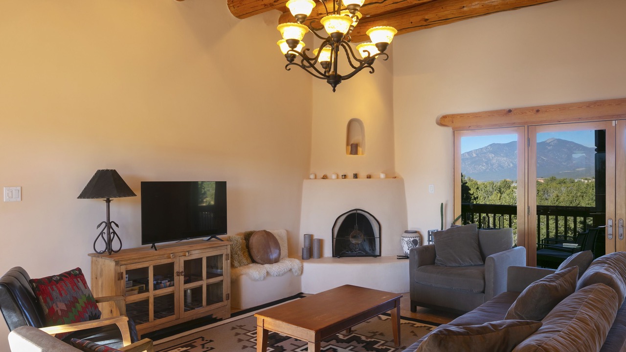 Photo of Livingroom in Taos