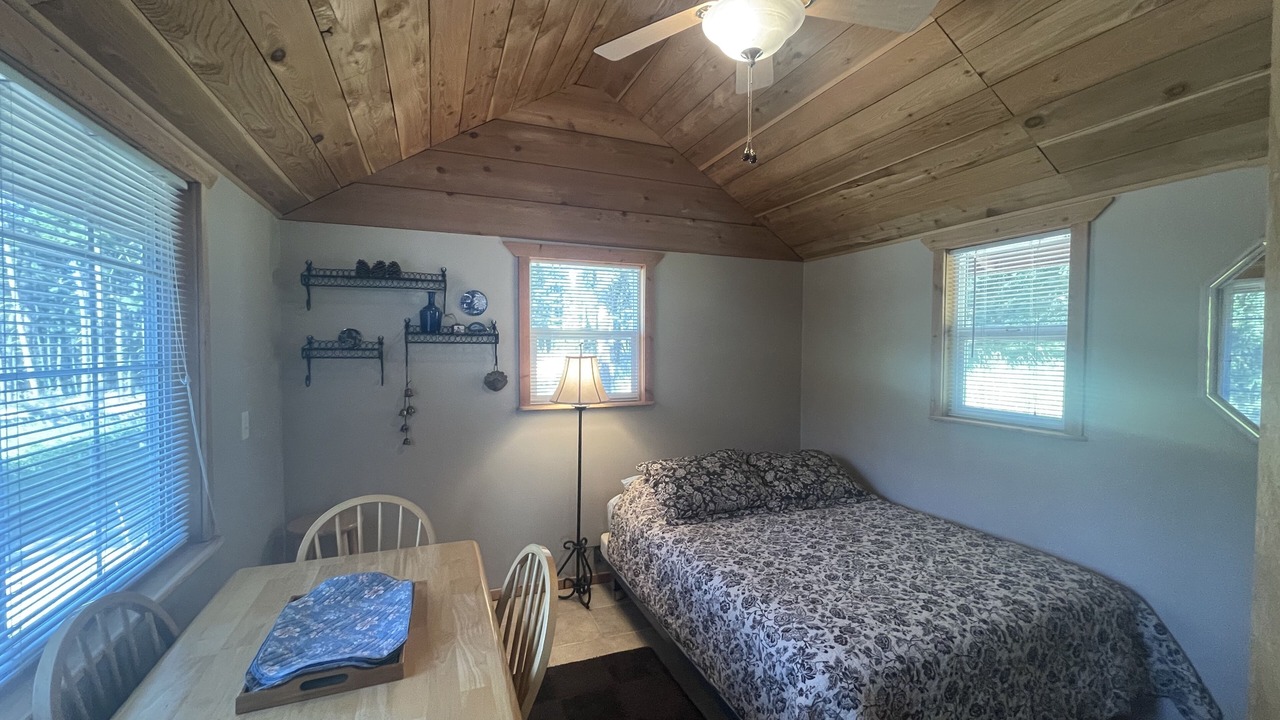 Photo of Bedroom in Oroville