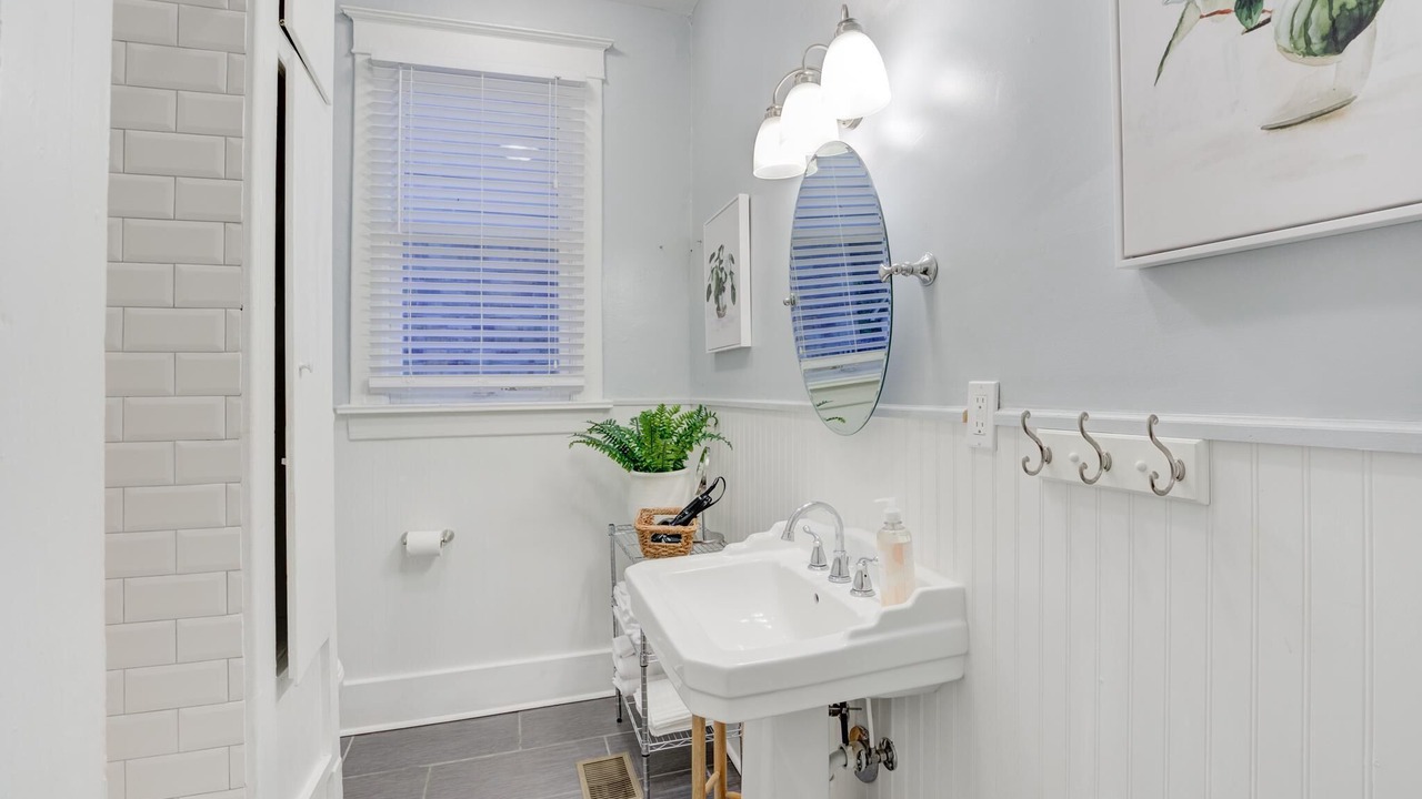 Photo of Bathroom in Midtown