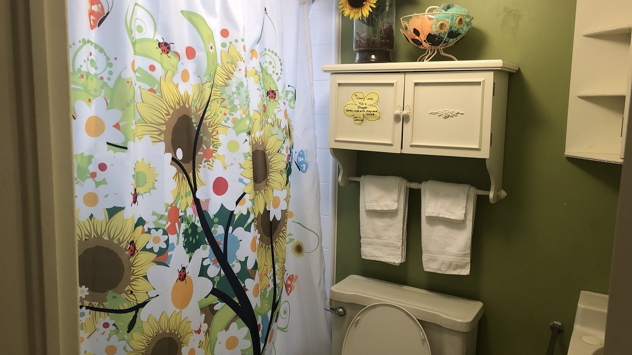 Photo of Bathroom in Yalecrest
