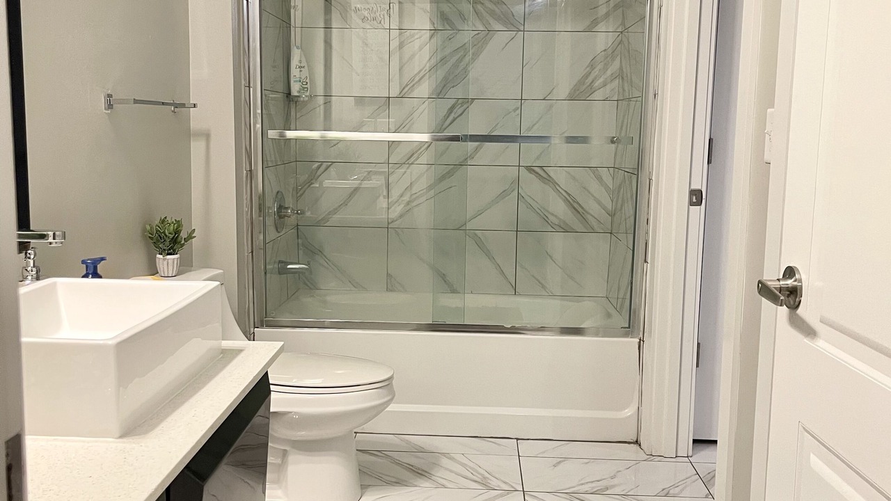 Photo of Bathroom in Highlands - Perkins