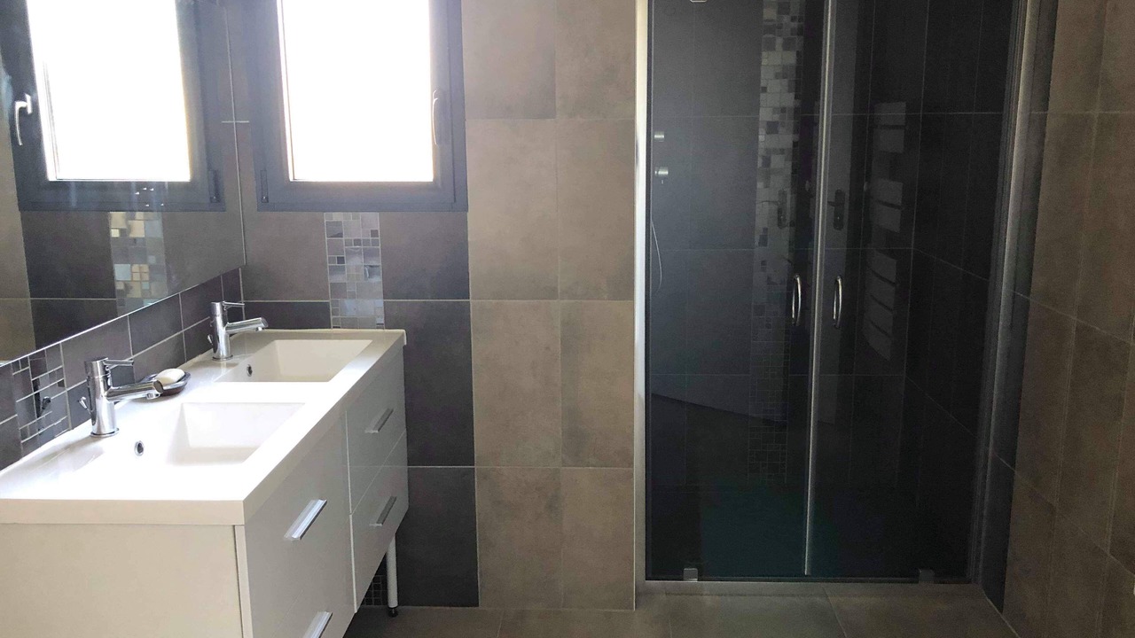 Photo of Bathroom in Penestin