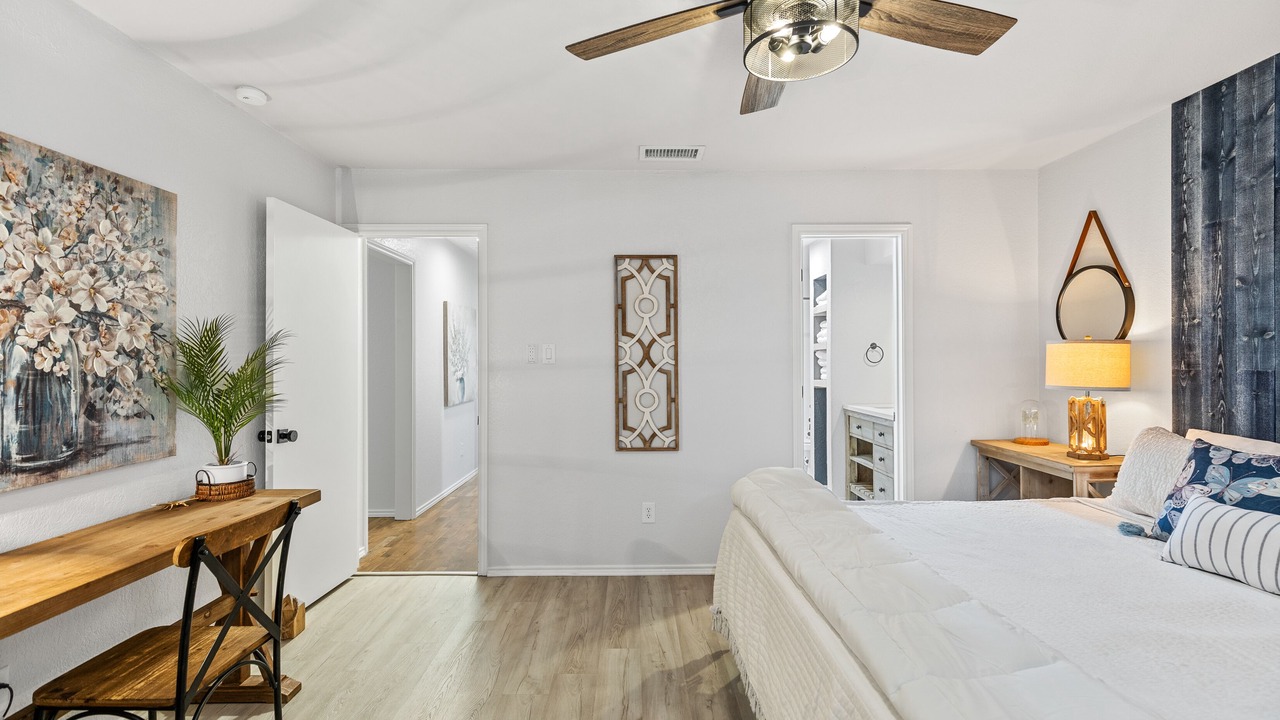 Photo of Bedroom in Euless
