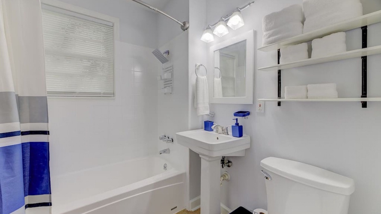 Photo of Bathroom in Earlewood