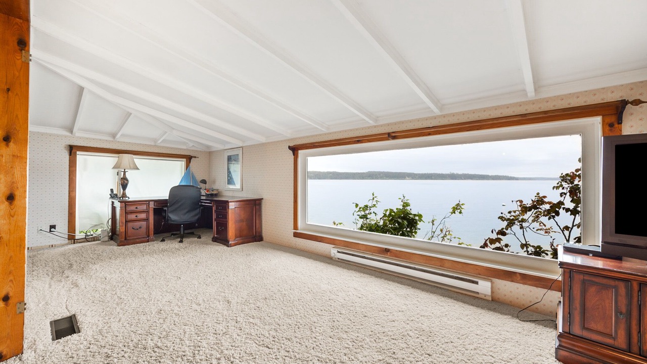 Photo of Others in Tillicum