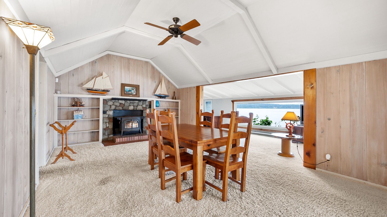 Photo of Others in Tillicum