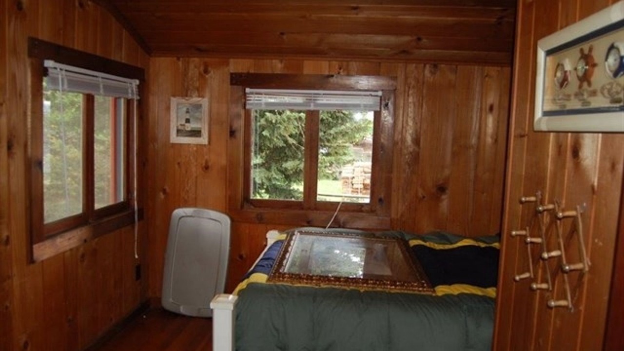 Photo of Bedroom in Tillicum