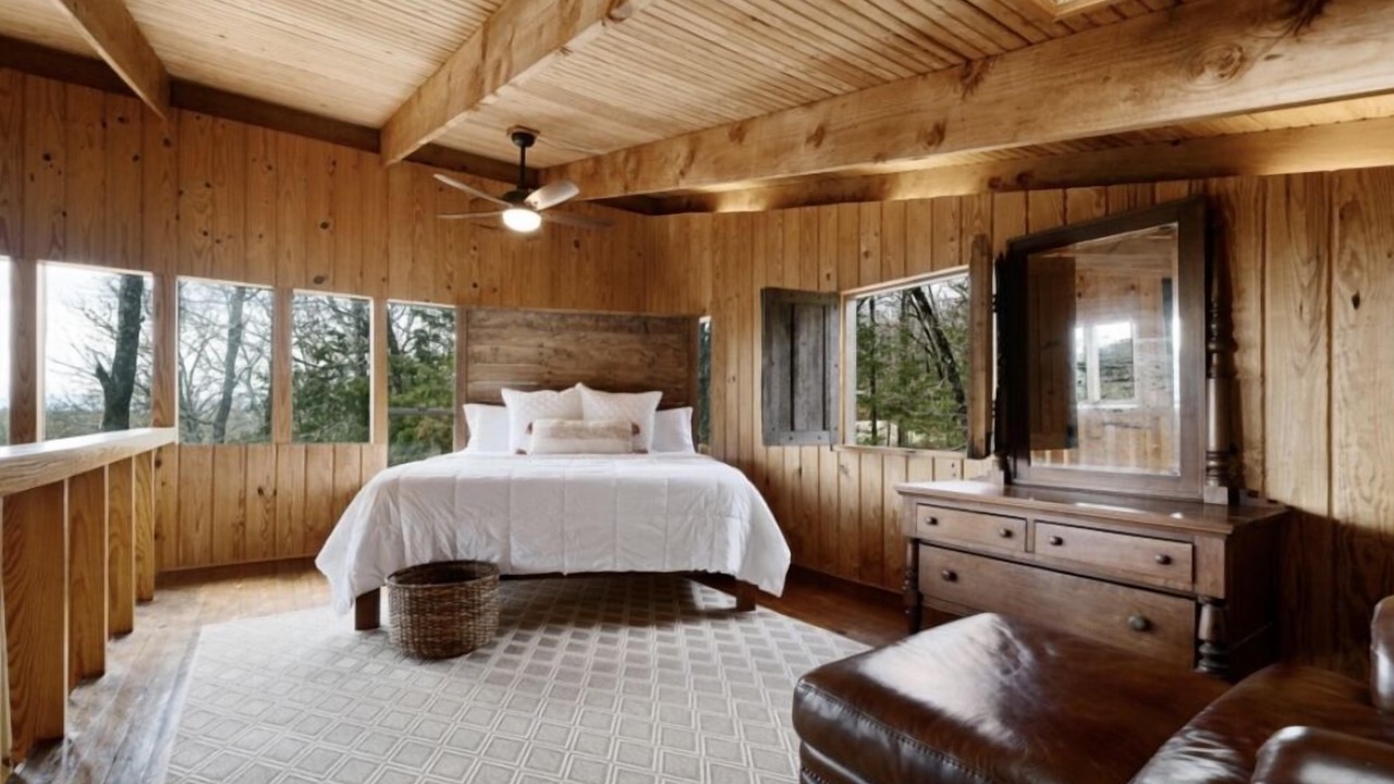 Photo of Bedroom in Bates