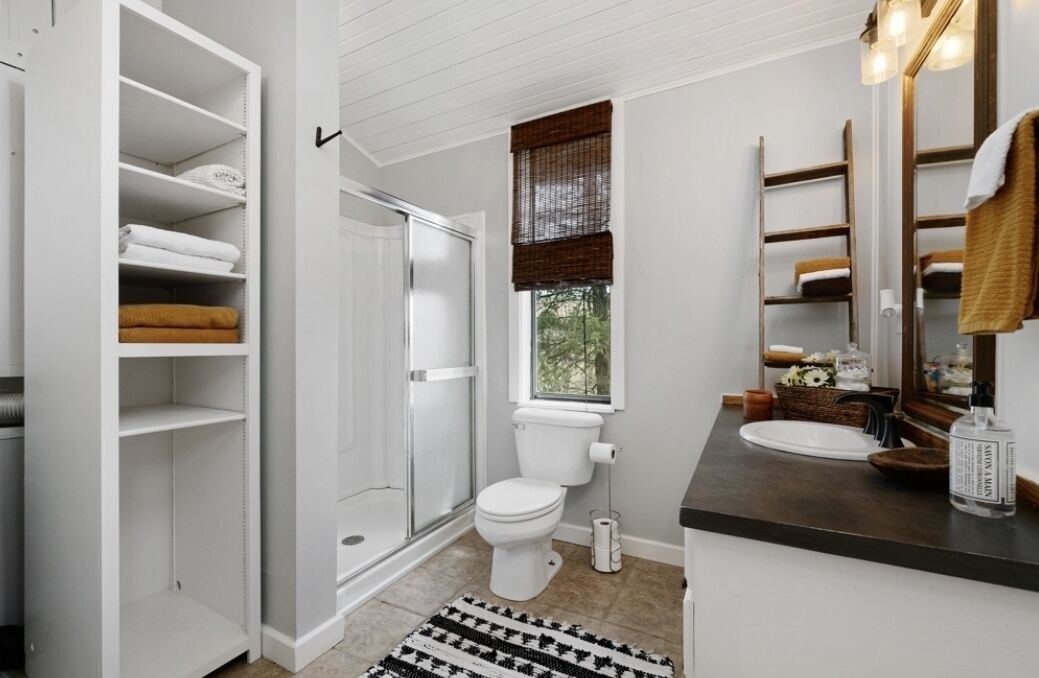 Photo of Bathroom in Bates
