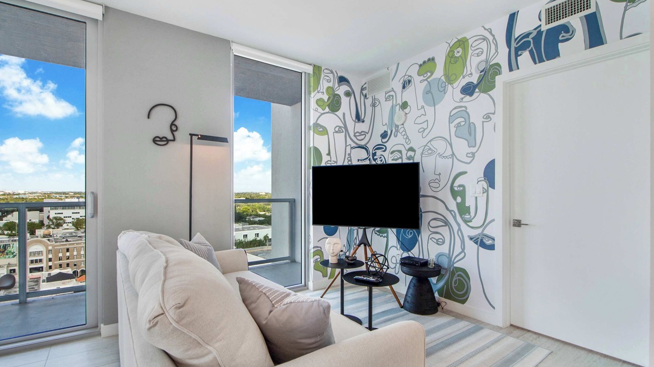 Photo of Livingroom in Northeast Miami