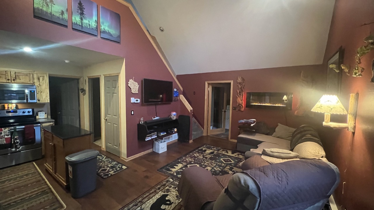 Photo of Livingroom in Spooner