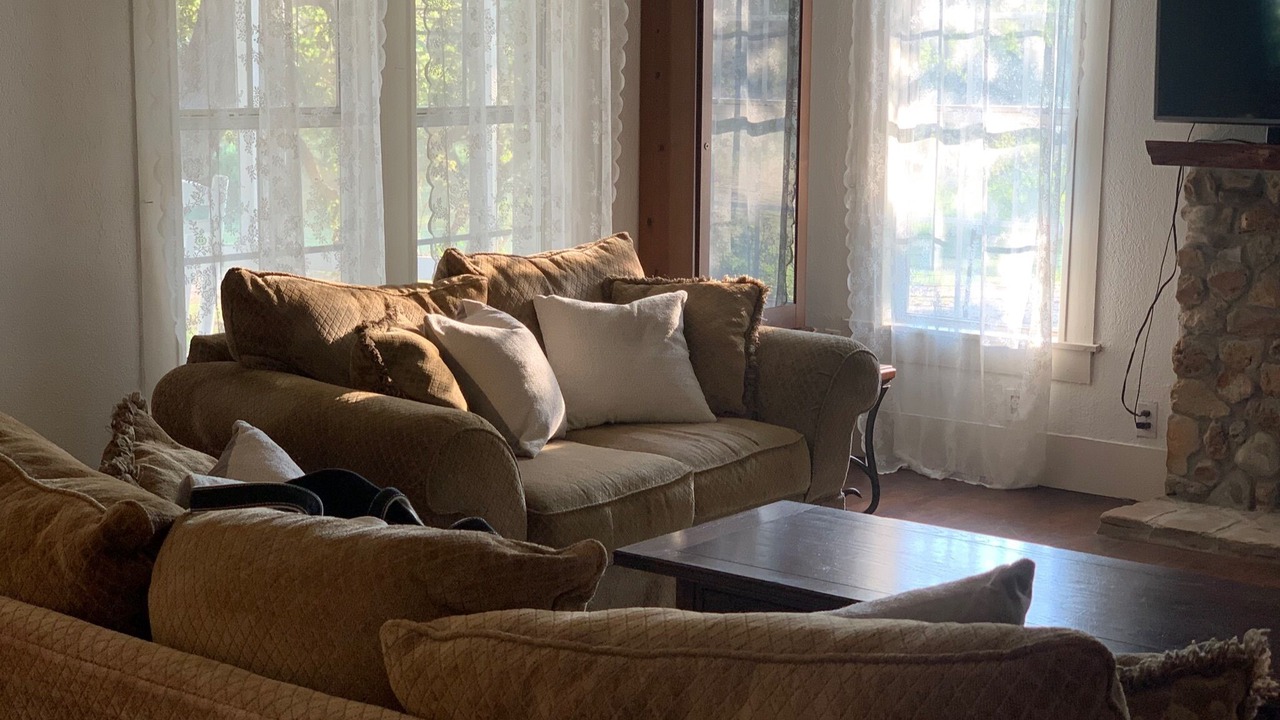 Photo of Livingroom in San Saba