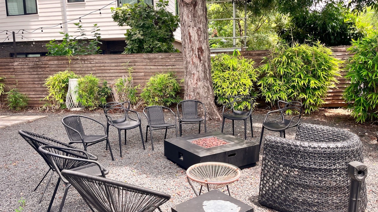 Photo of Outdoor in East Cesar Chavez