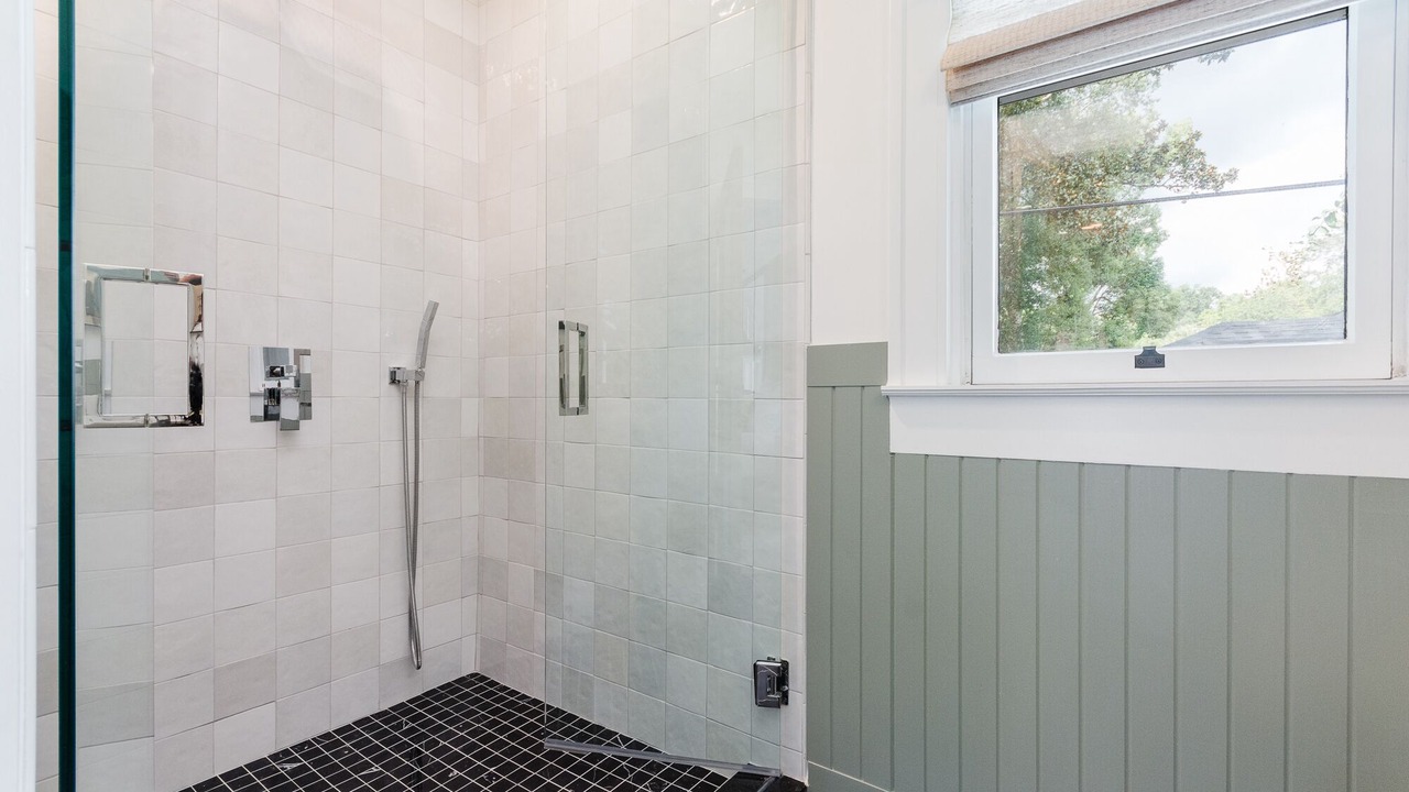 Photo of Bathroom in Avondale