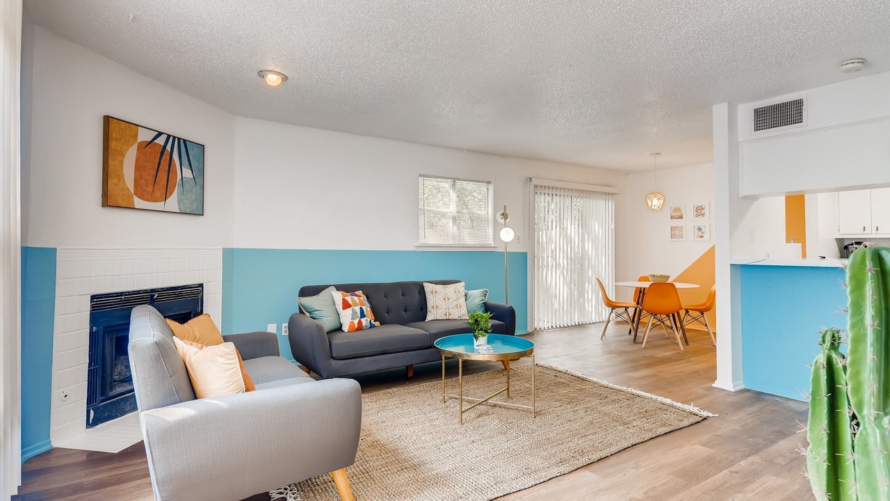 Photo of Livingroom in Franklin Park