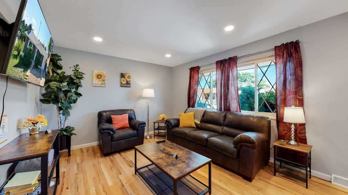 Photo of Bedroom in Dupont