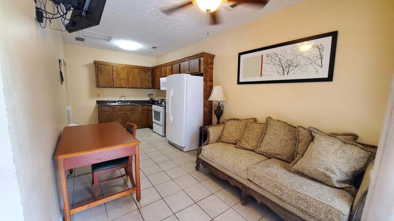 Photo of Livingroom in Cedar Grove