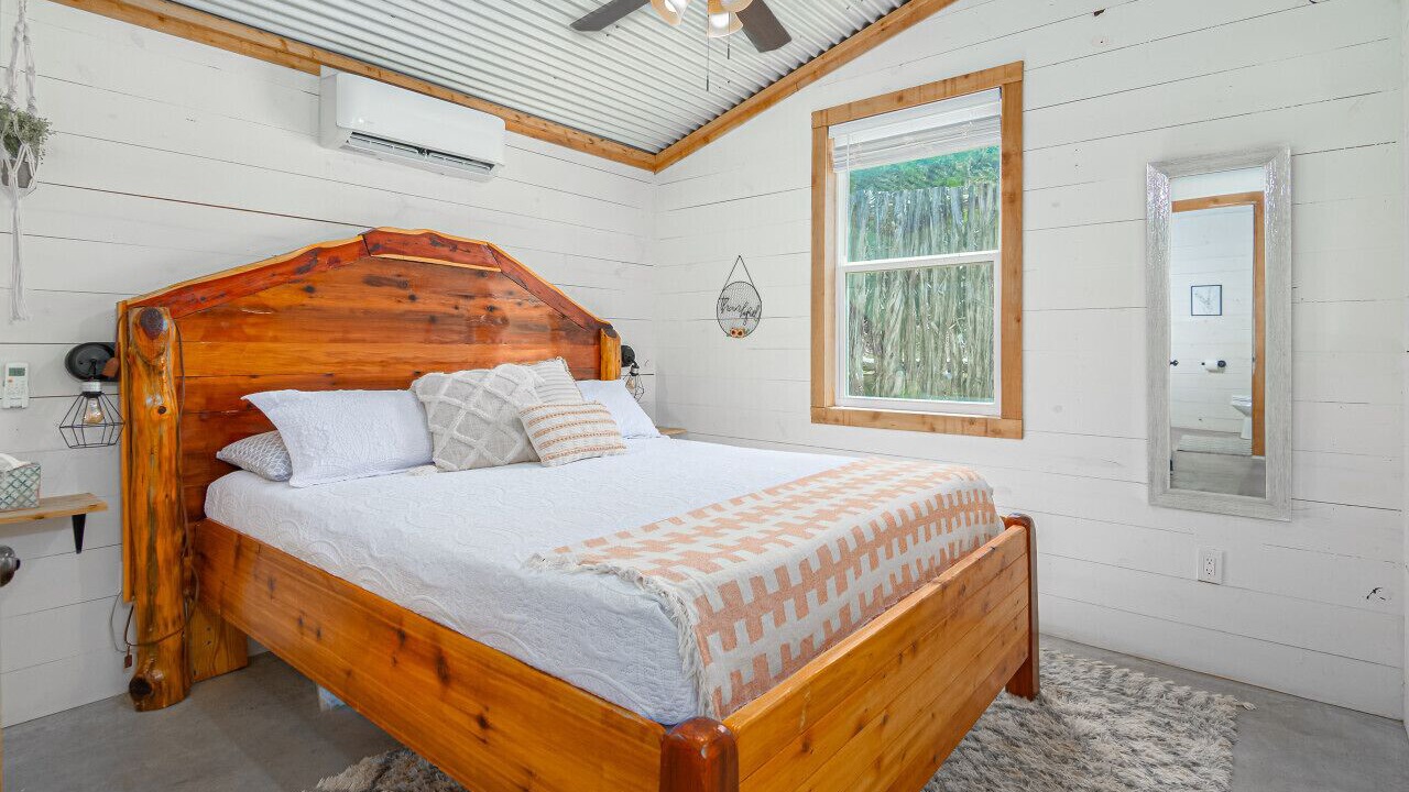 Photo of Bedroom in Spring Branch