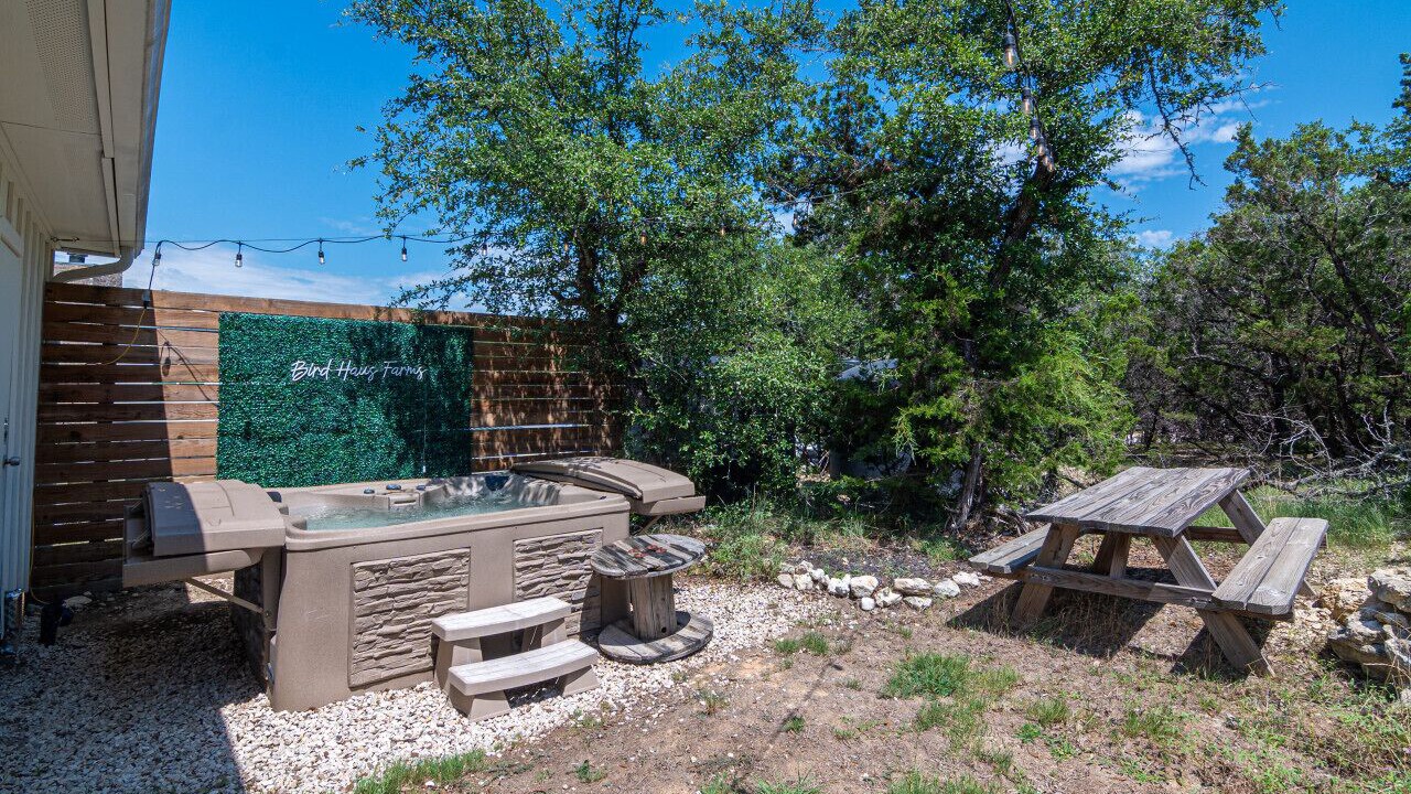 Photo of Outdoor in Spring Branch