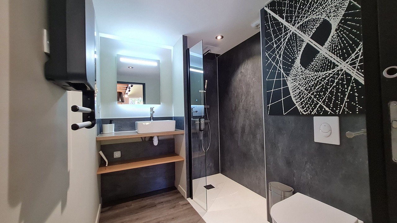Photo of Bathroom in Rochetrejoux