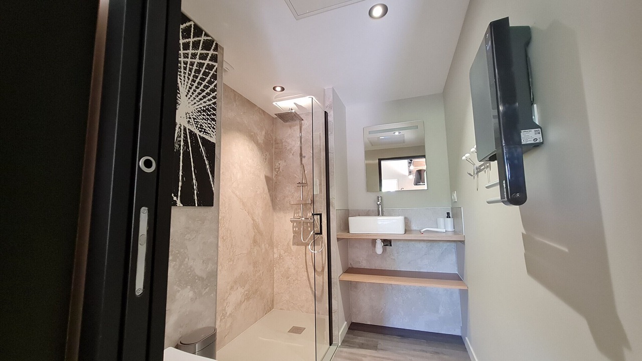 Photo of Bathroom in Rochetrejoux