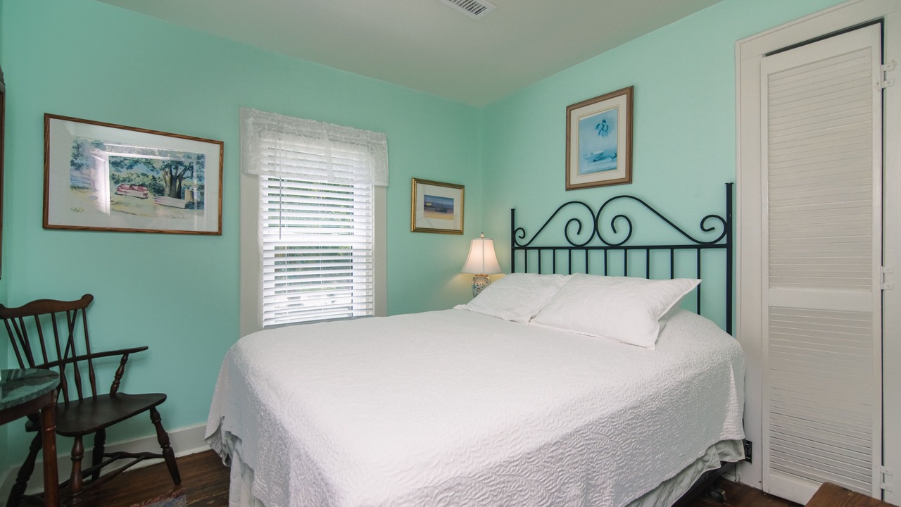 Photo of Bedroom in Edisto Island