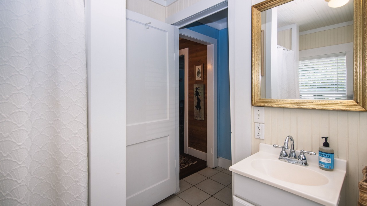 Photo of Bathroom in Edisto Island