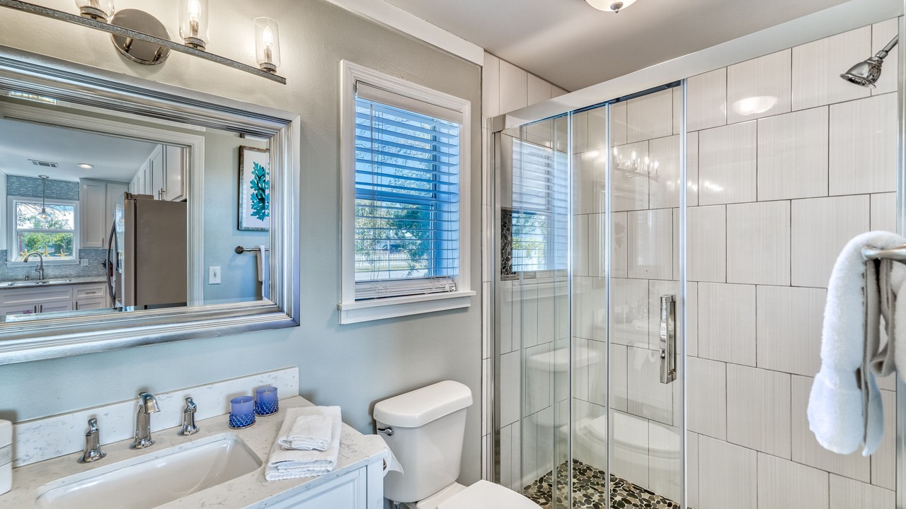 Photo of Others in Clipper Cove