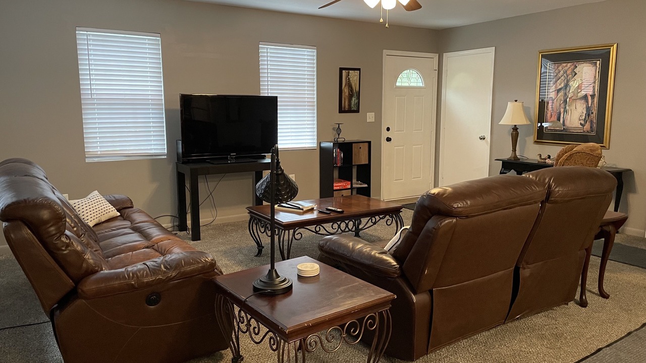 Photo of Livingroom in Pendleton