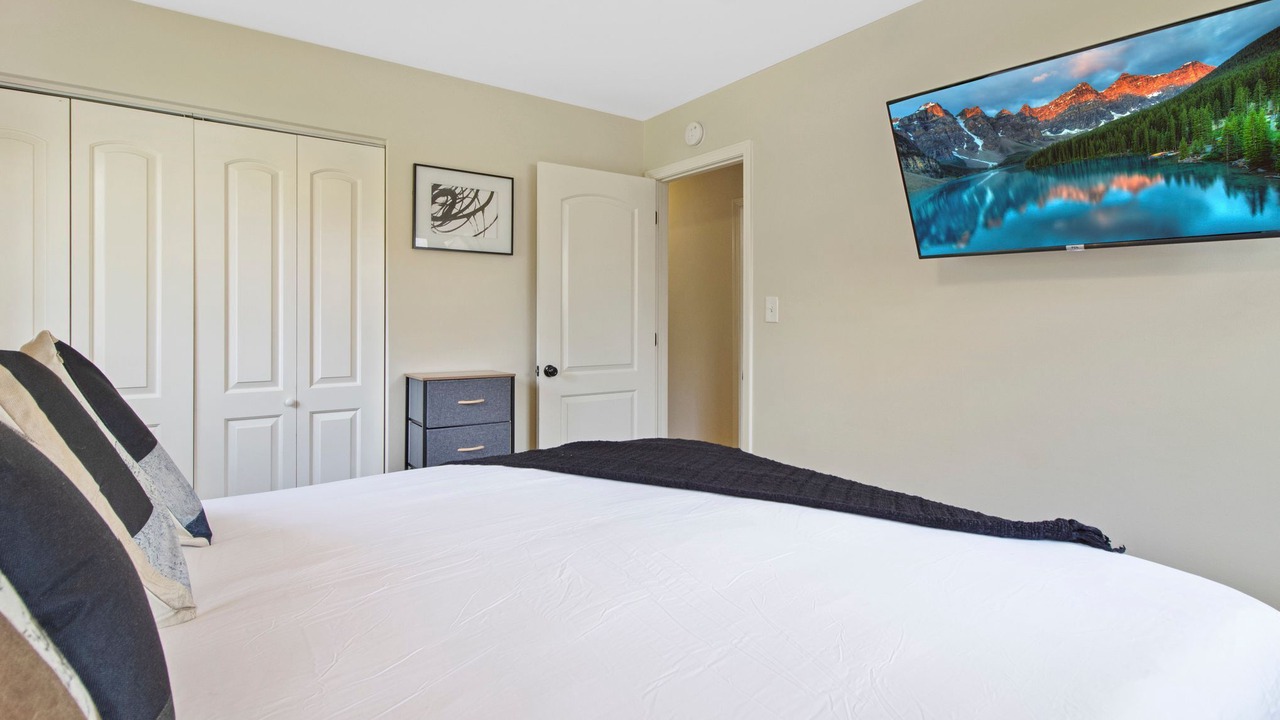 Photo of Bedroom in Des Plaines