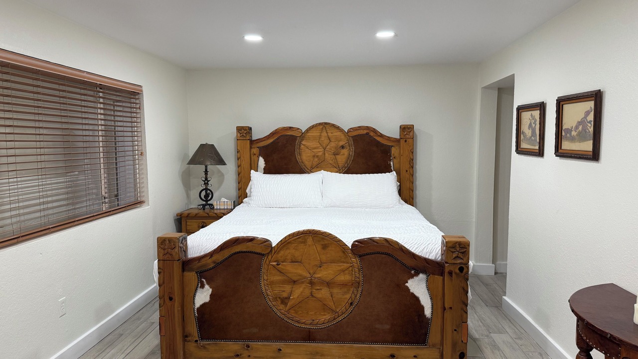 Photo of Bedroom in Marathon
