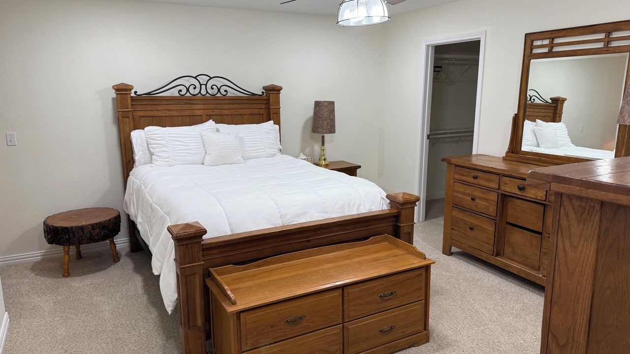 Photo of Bedroom in Marathon