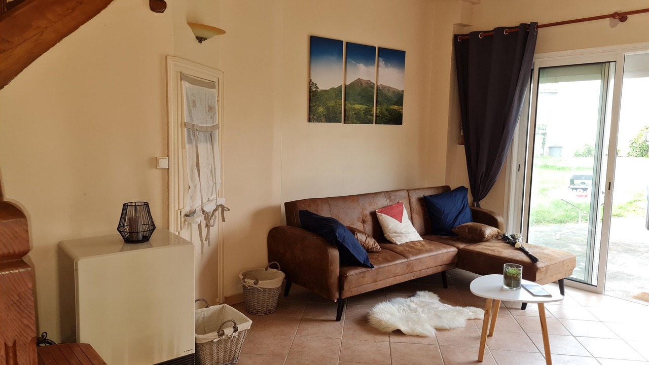 Photo of Livingroom in Labarthe-Riviere