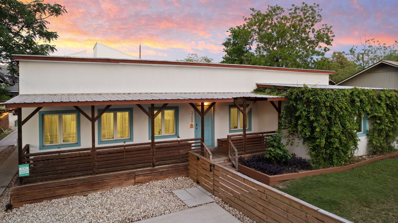 Photo of Outdoor in Cherrywood