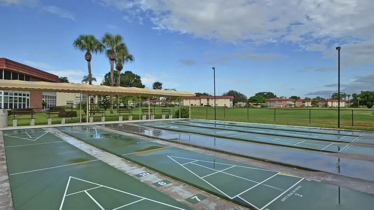 Photo of Others in Florida Ridge