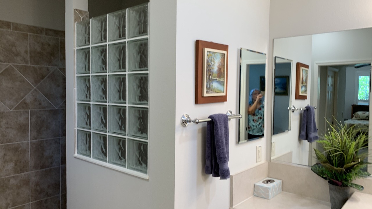Photo of Bathroom in Duval