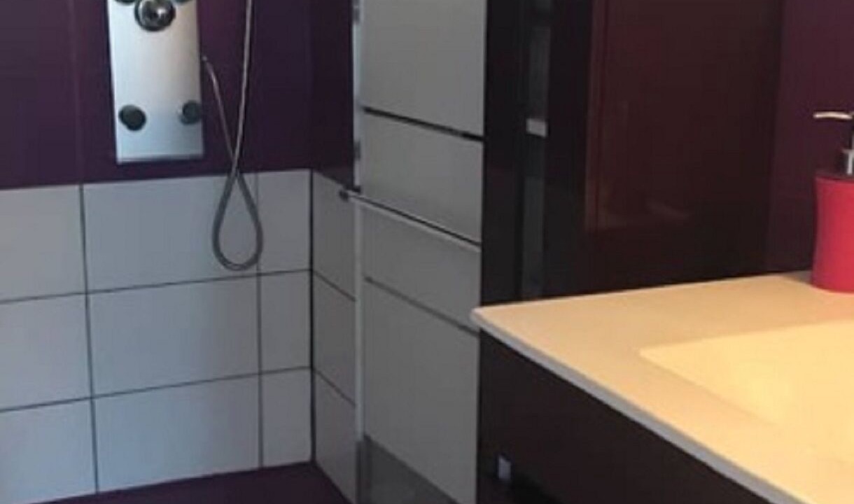 Photo of Bathroom in Vieille-Brioude