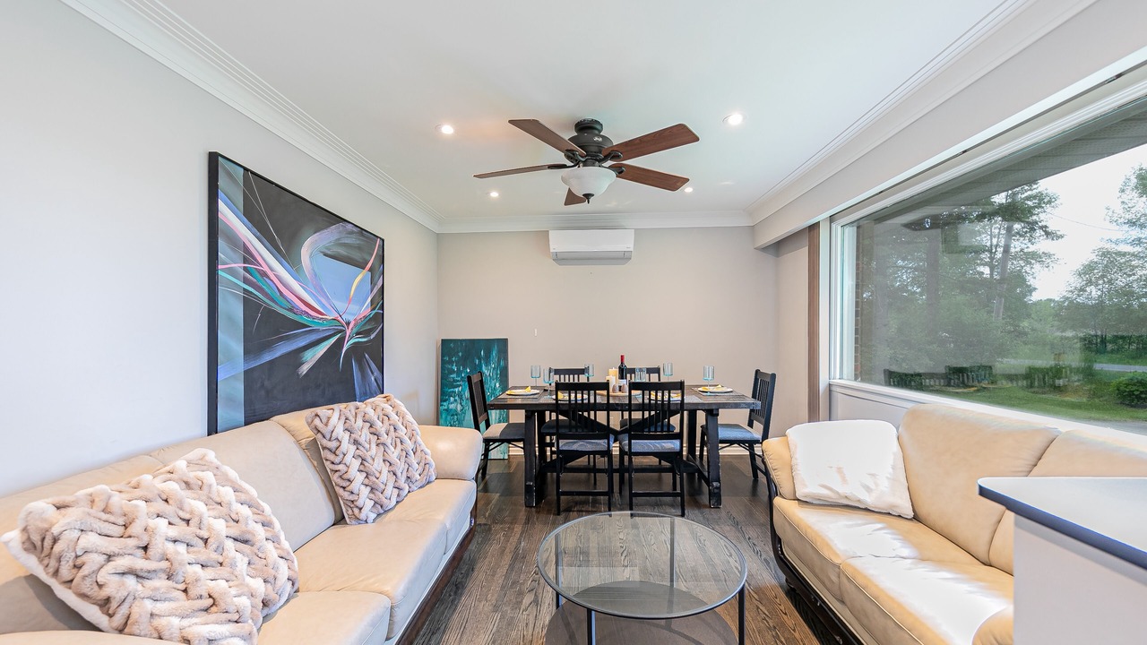 Photo of Livingroom in Ramara