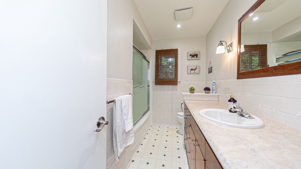 Photo of Bathroom in Ramara