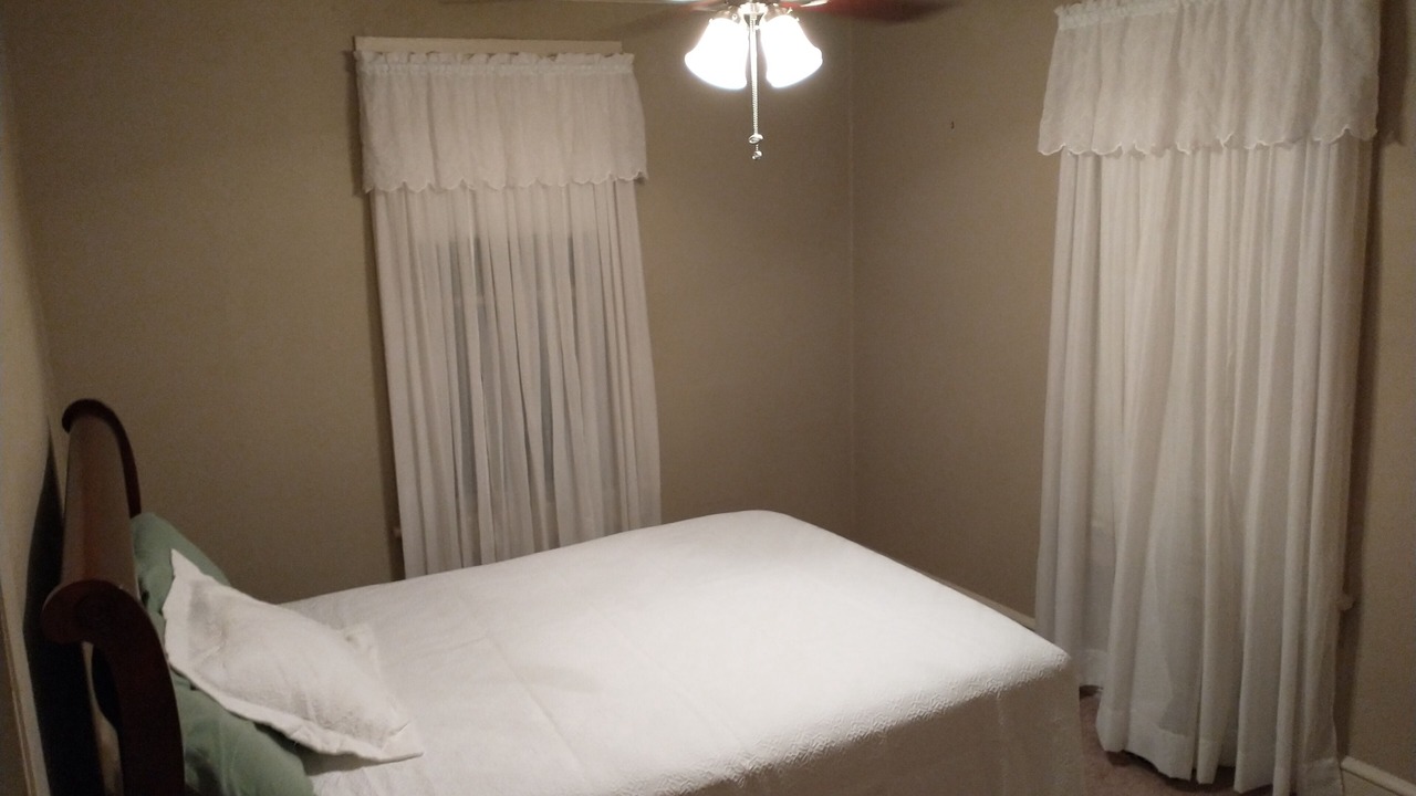 Photo of Bedroom in Seneca