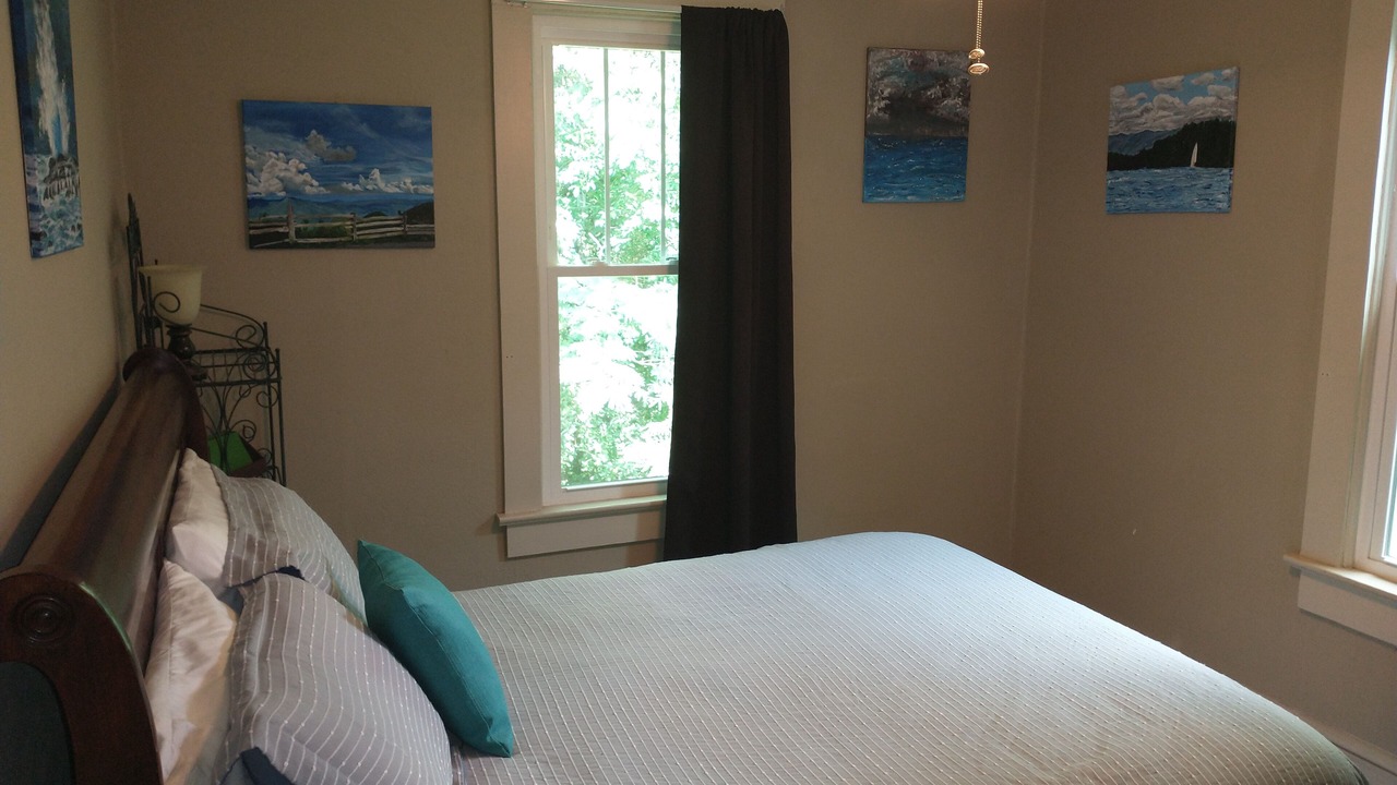 Photo of Bedroom in Seneca