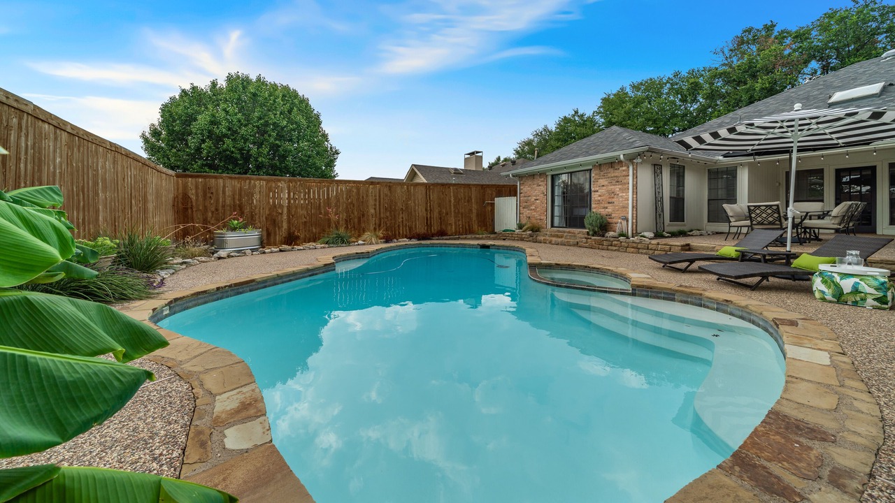 Photo of Outdoor in Northeast Carrollton