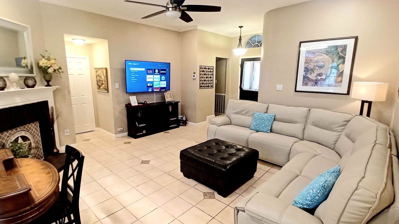 Photo of Livingroom in Block House Creek