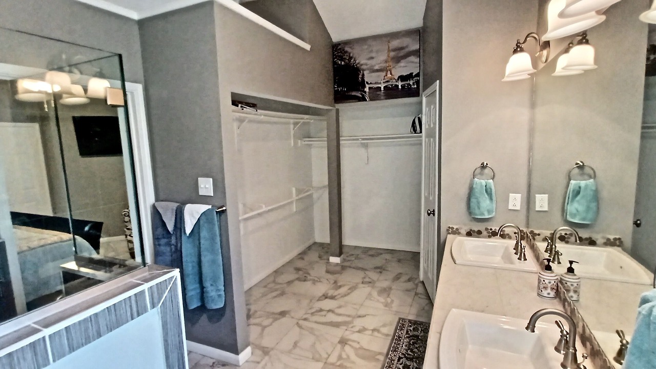 Photo of Bathroom in Block House Creek