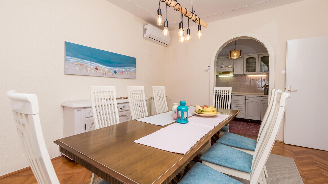 Photo of Bedroom in Barbat na Rabu