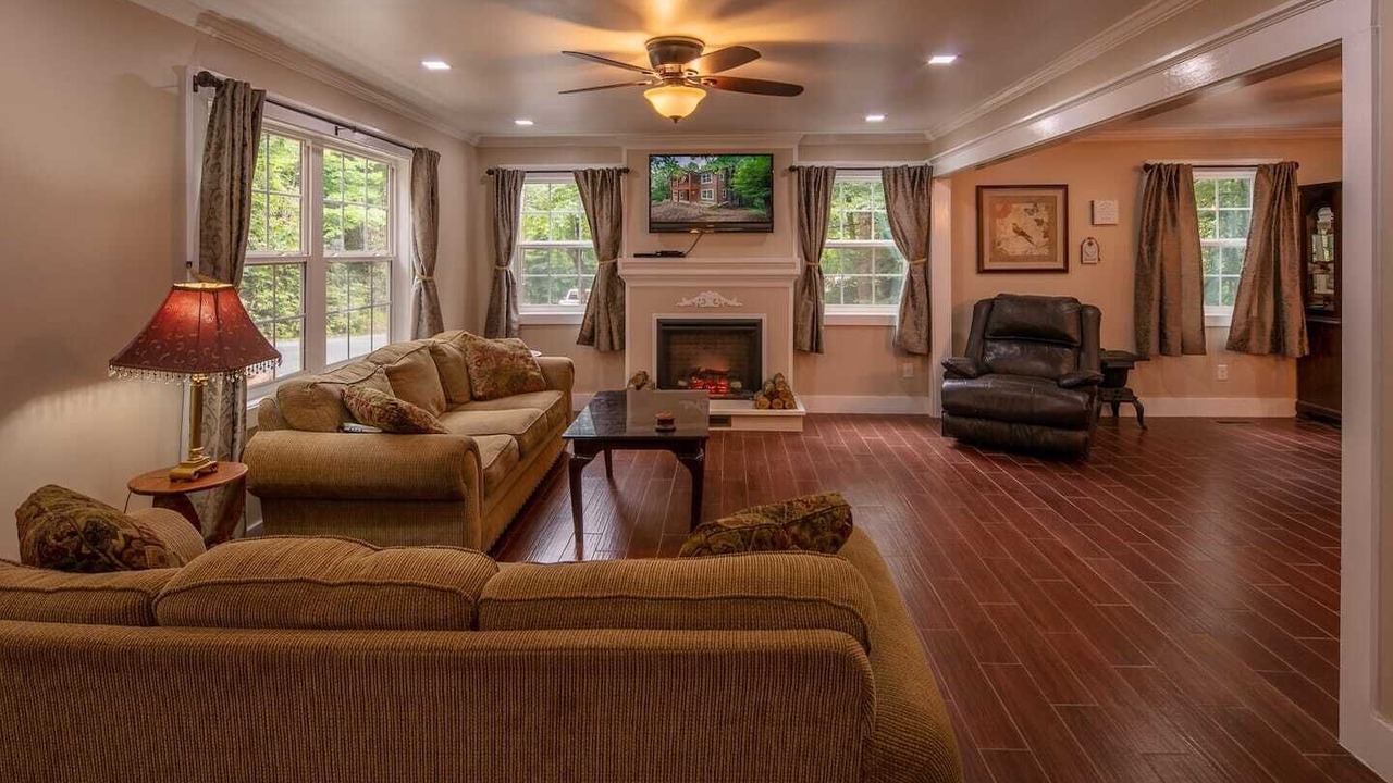 Photo of Livingroom in Boone