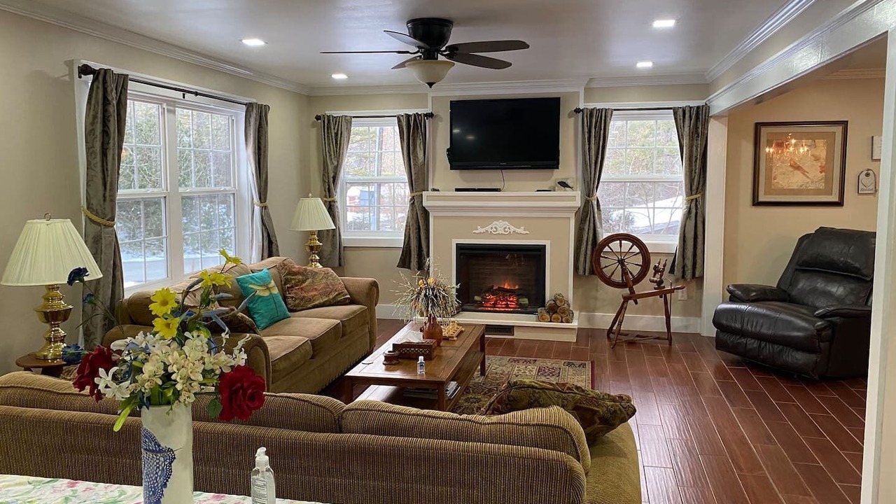 Photo of Livingroom in Boone