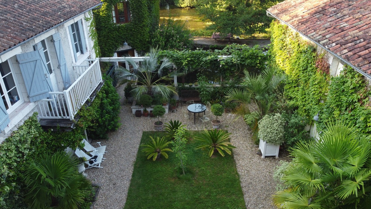 Photo of Outdoor in Saint-Meard-de-Drone