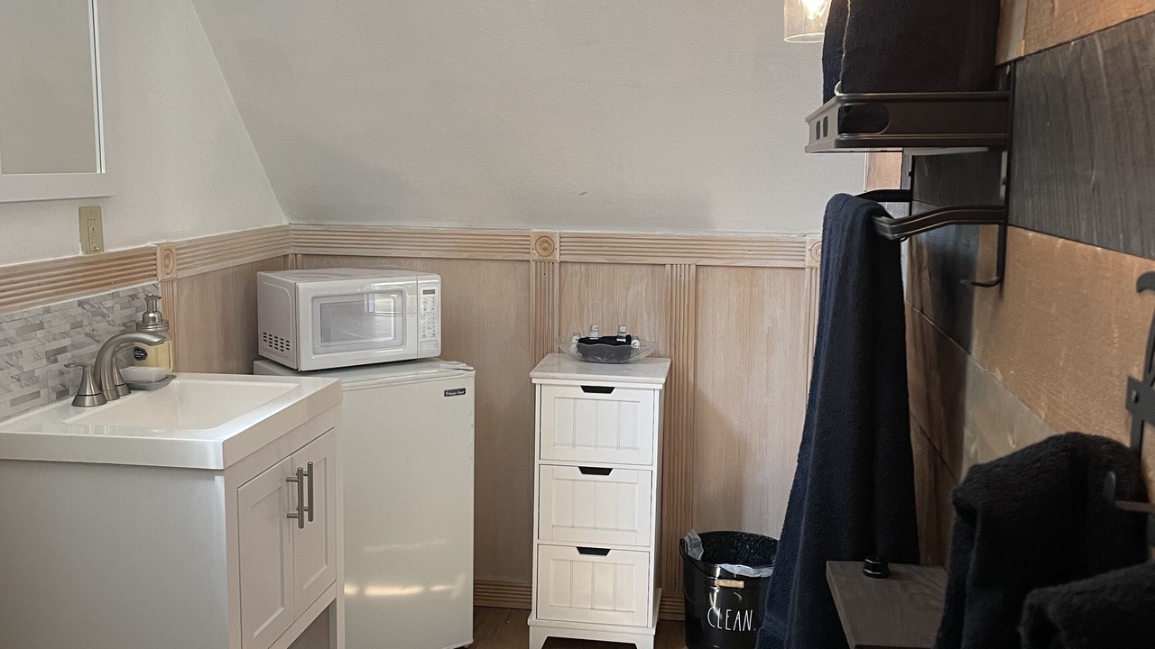 Photo of Others in Lincoln